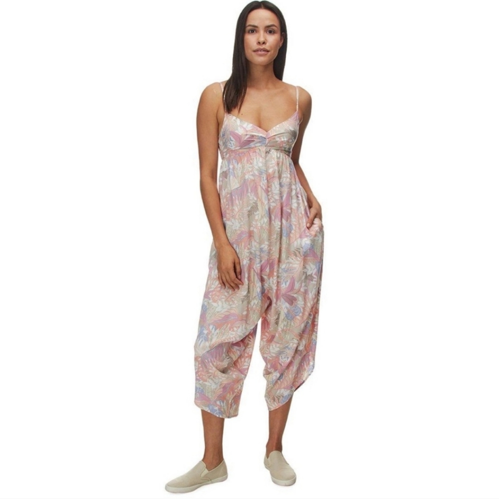 Patagonia Lost Wildflower Jumpsuit Romper Jurassic Ferns Pelican Pink - Picture 1 of 7